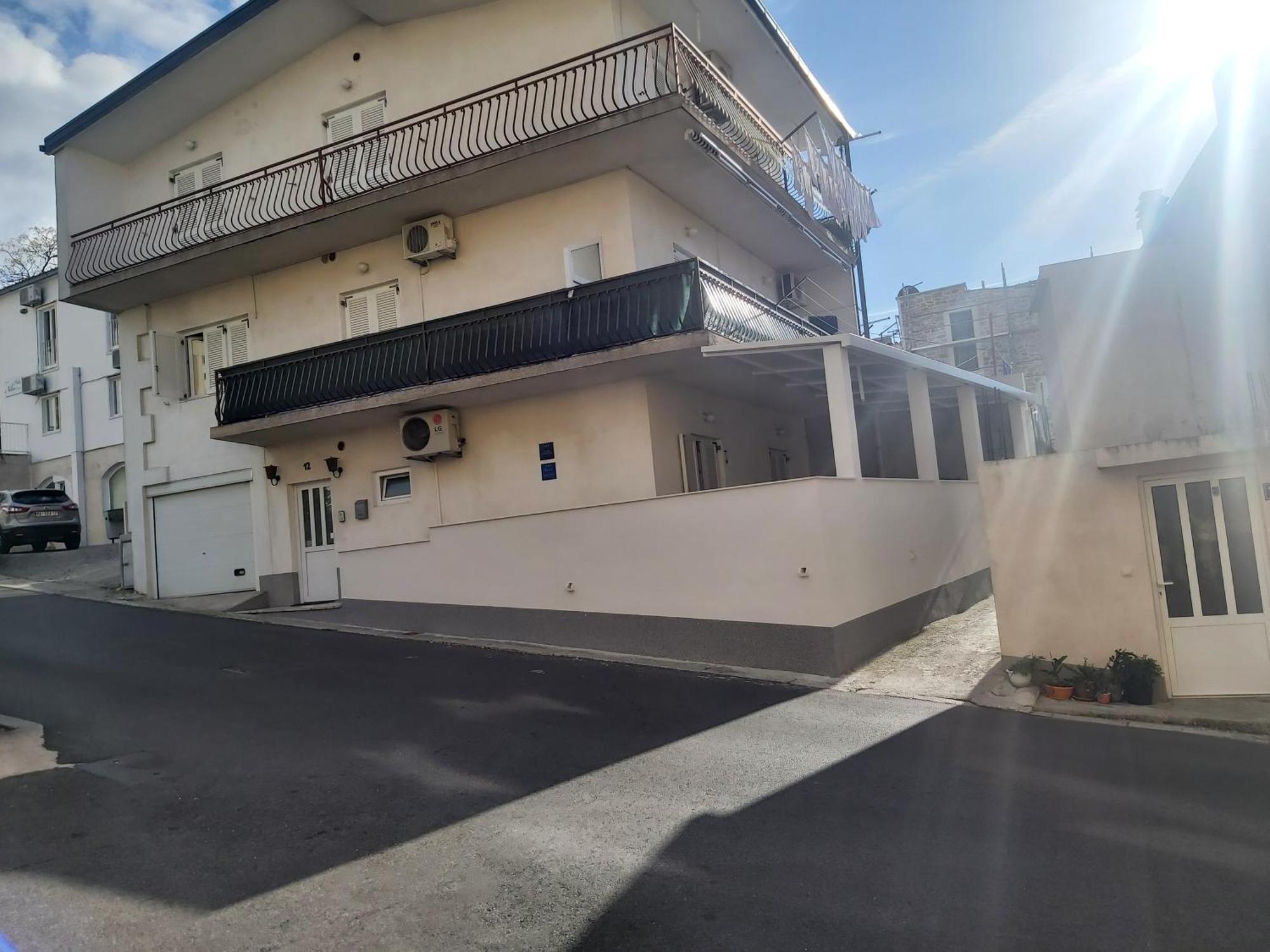 Apartments Culav Макарска Екстериор снимка